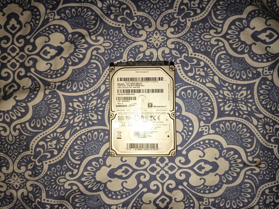 Hard disc laptop. 1TB + windows 10 pro