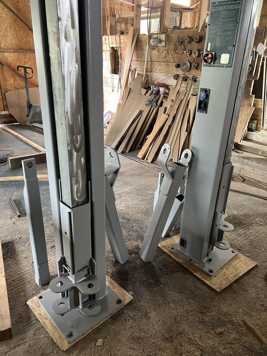 Elevator auto pe surubu