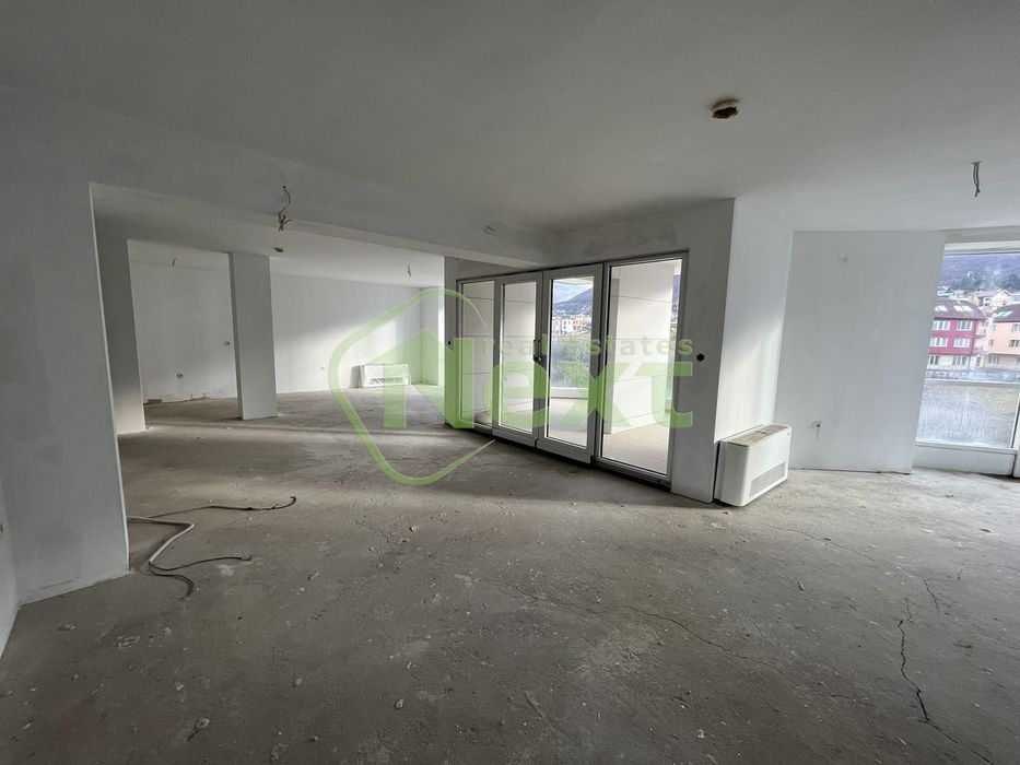 Продава се Многостаен апартамент в София, м-т Гърдова глава - 271 кв.м за 1850 €/кв.м - Снимка #2