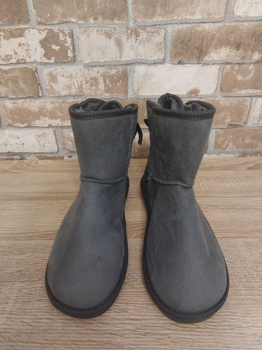 Зимни боти апрески