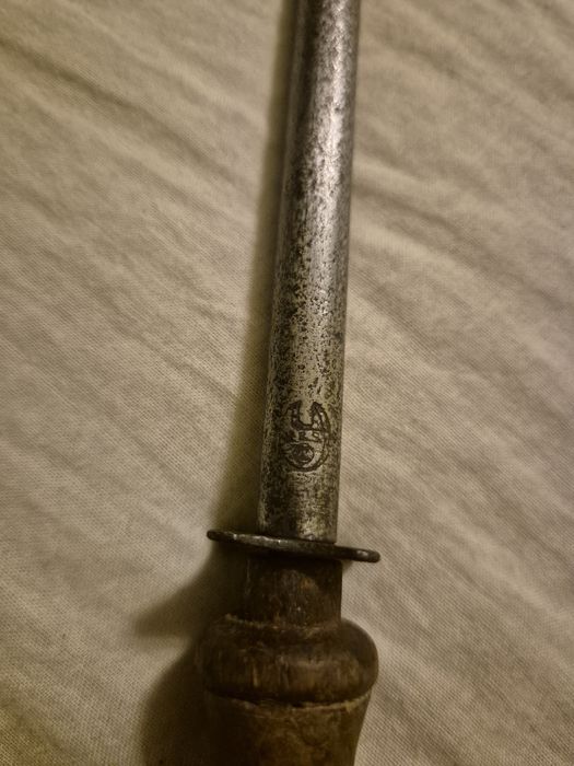 Стар масат с маркировки