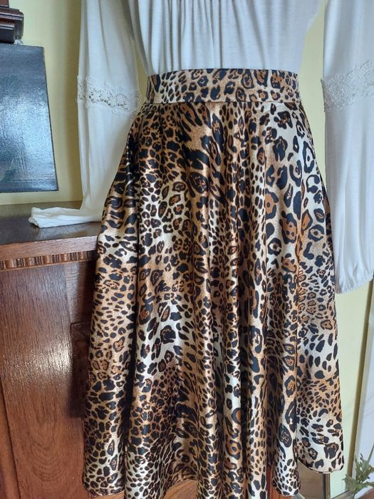 Fuste noi animal print- luxoase, vaporoase