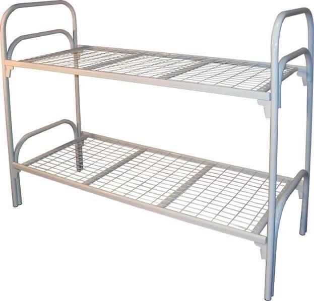 Кровать двухьярусная металлическая