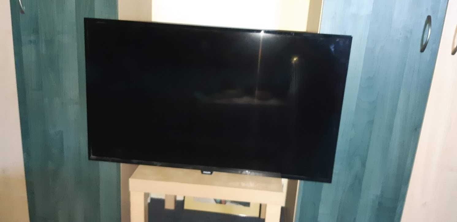 Televizor LED Philips, 102 cm, 40PFT4101/12