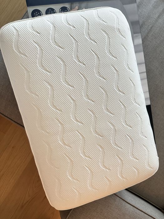 Vând o pernă Wellpur Vardo 40x60x13 memory foam