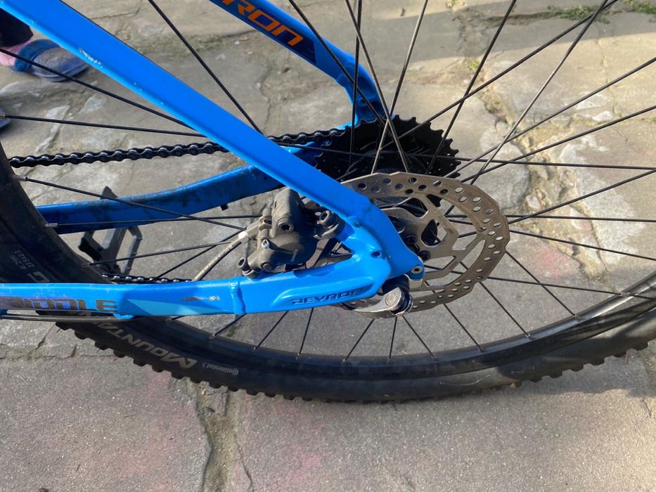 Vând bicicleta Devron