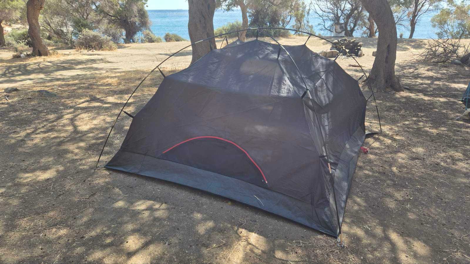 Триместна палатка, двуслойна с предверие Quechua Arpenaz 3XL