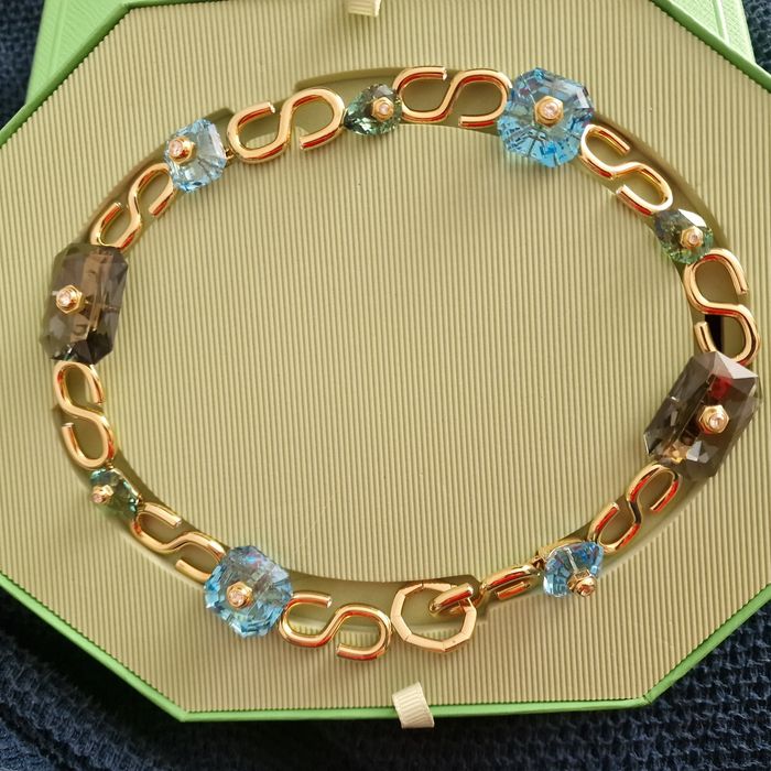 Колье  кристаллы Swarovski