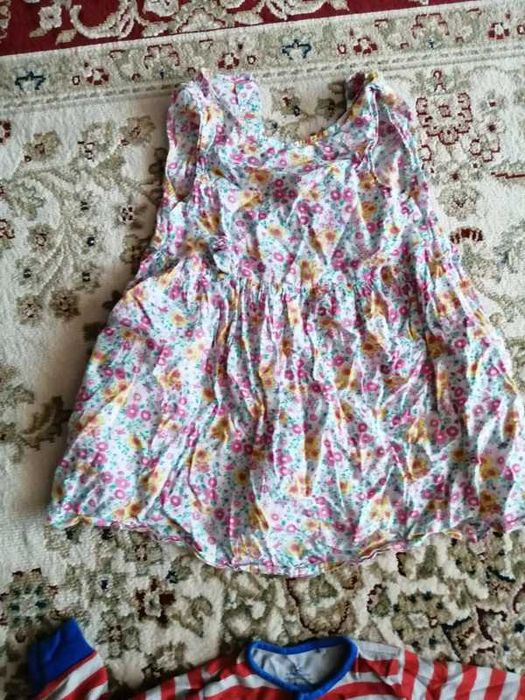 Rochite fetite purtate de cateva ori