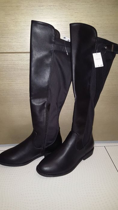 Чисто нови ботуши NEXT