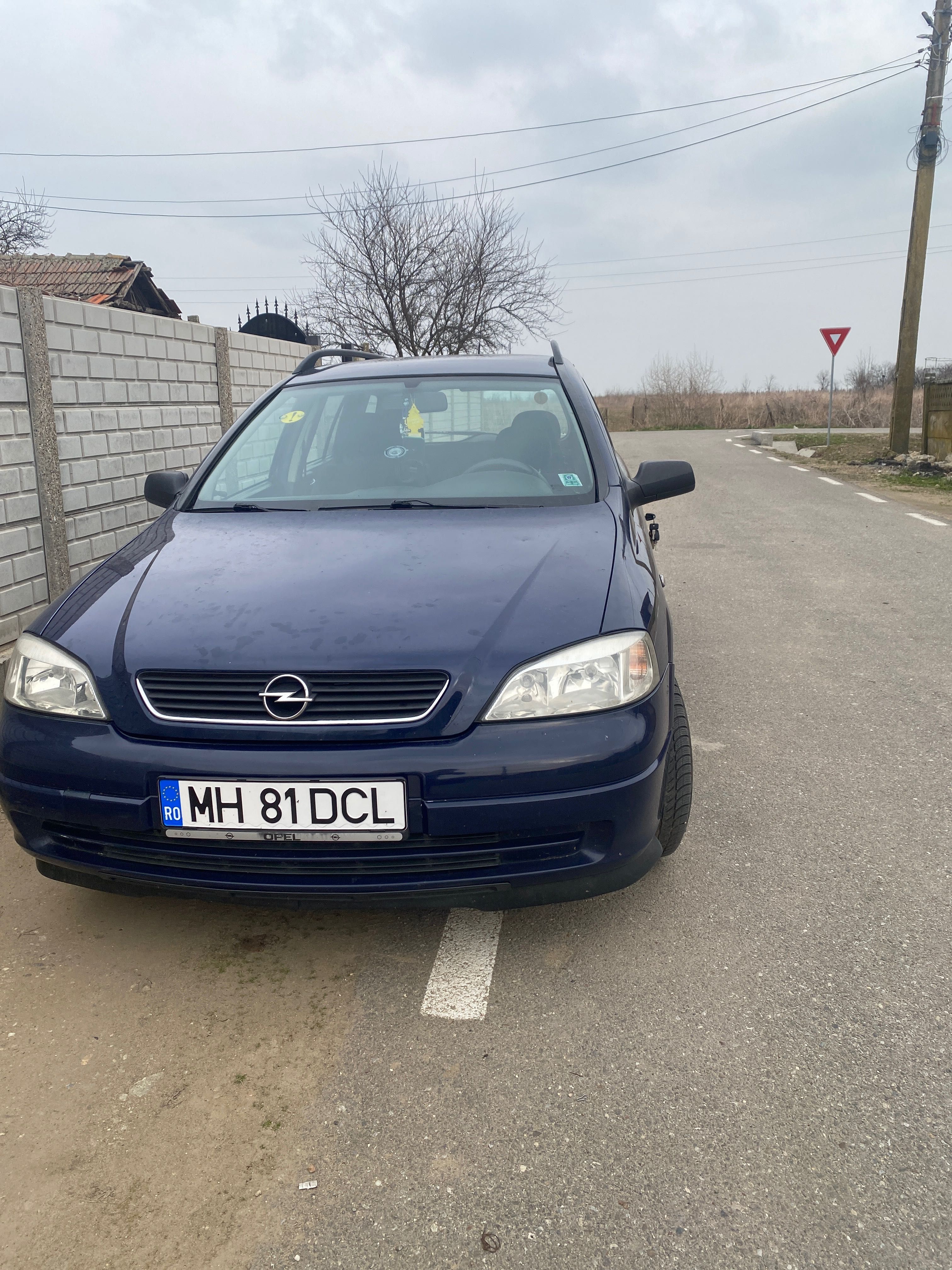 Opel astra G:mașina merge foarte bine. Preț 1500 euro