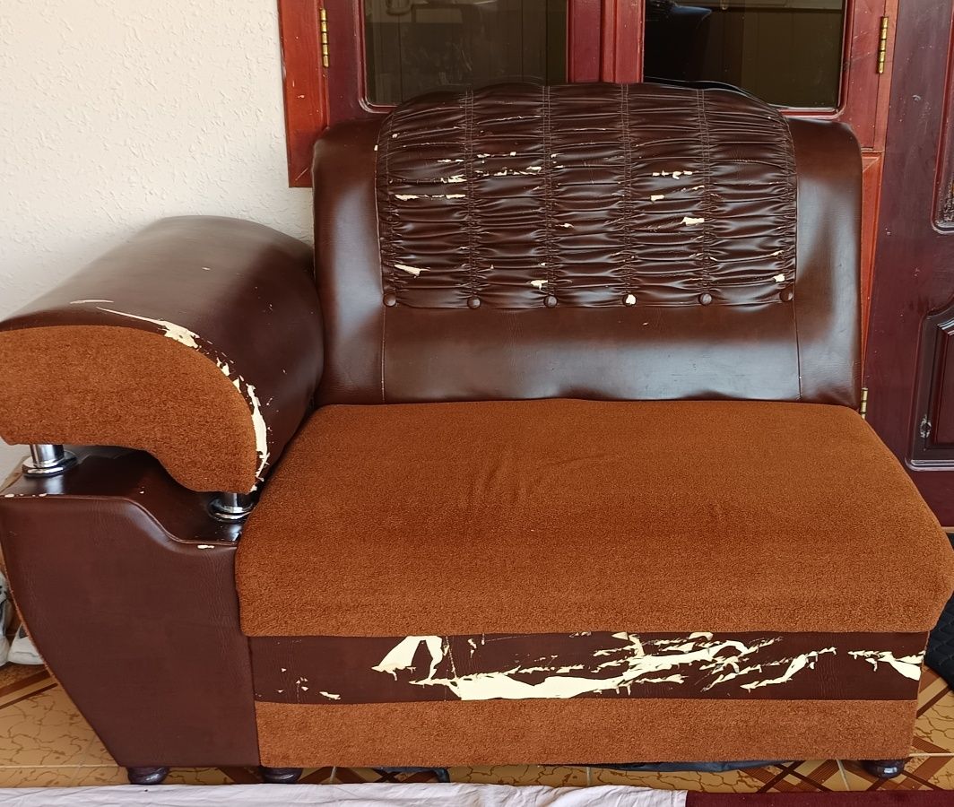 Mebel Komplekt yaxshi saqlangan
