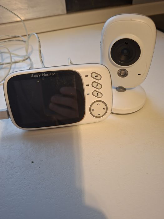 Bebe monitor si camera audio-video  si marsupiu  ergonomic.