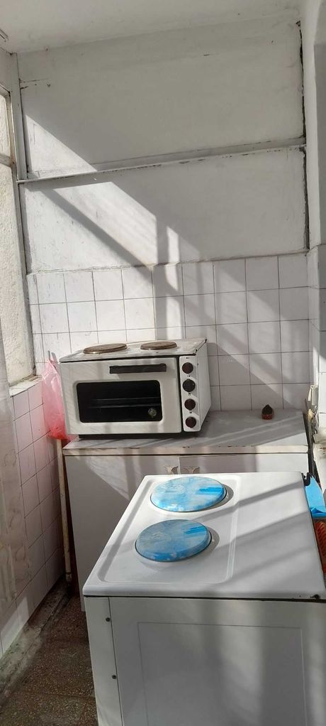 Дава се под наем Двустаен апартамент в Бургас, Братя Миладинови - 62 кв.м за 150 € - Снимка #2