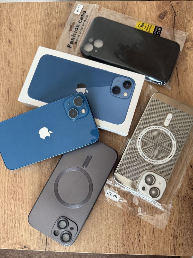 iPhone 13.