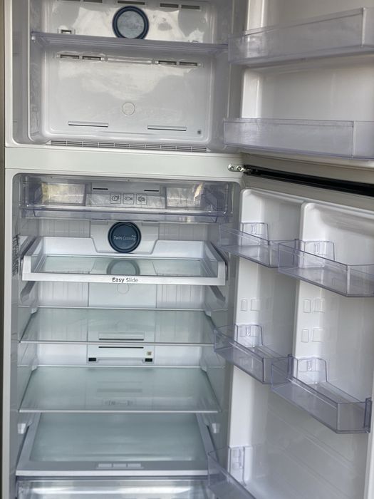 De vinzare frigider samsung