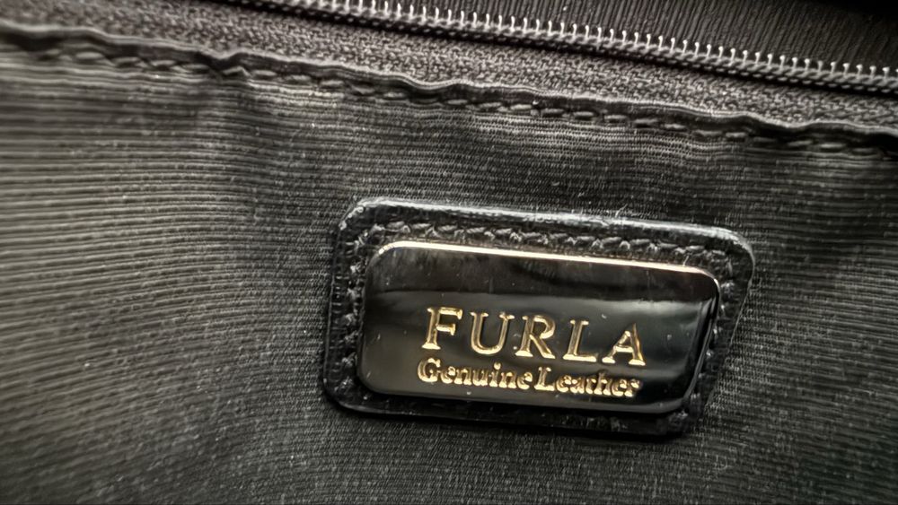 Чанта Furla Pin crossbody - среден размер