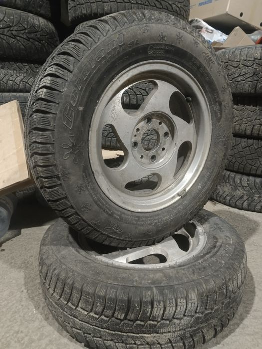 Продам 2 баллона на дисках