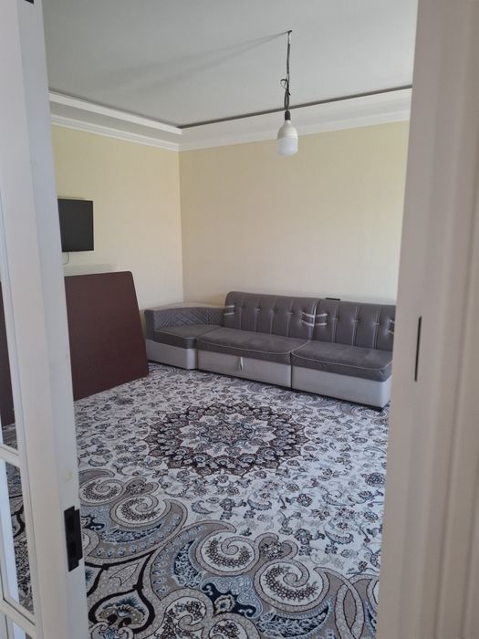 Yangi qurilgan uy sotiladi srochni