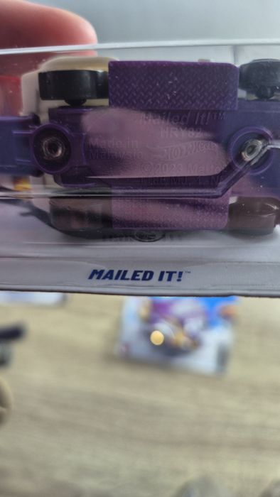 Hot Wheels Mailed it! Treasure Hunt 2025 C case