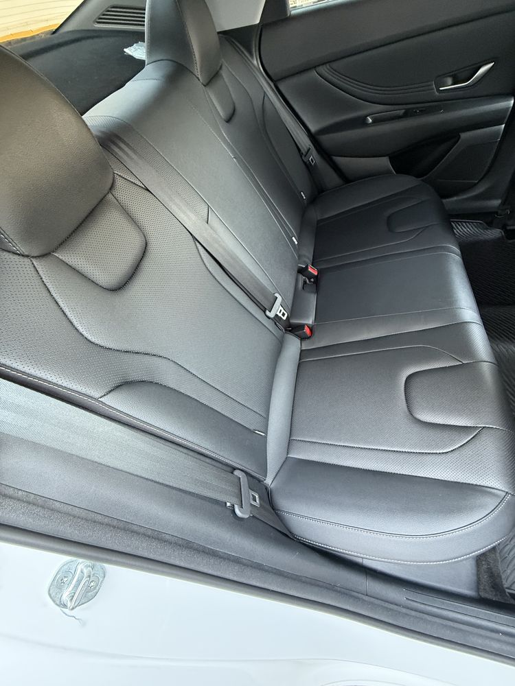 Hyundai Elantra максимальный комплектация