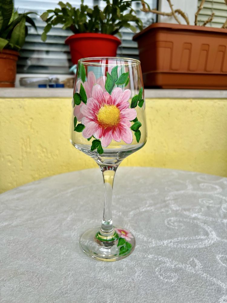 Ръчно рисувани чаши