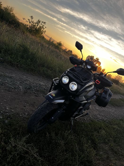 Продам скутер tank-x7