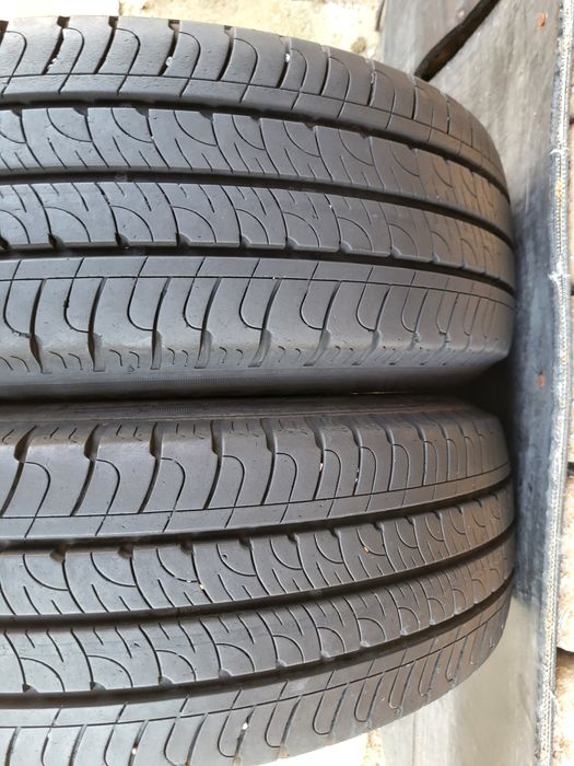 2бр 205/65/16С гудияр 8 платови за бус перфектно състояние