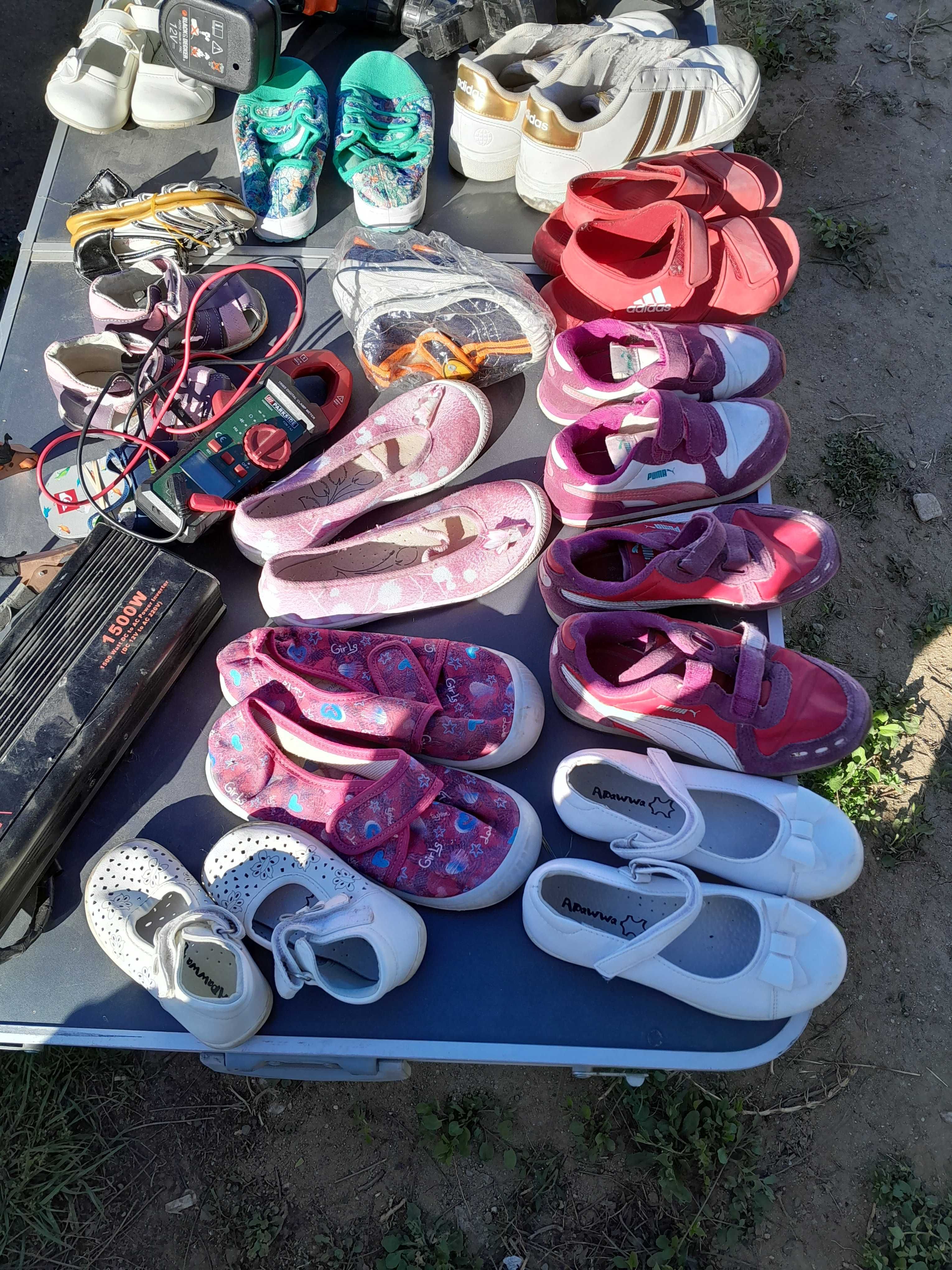 Детски обувки (различни видове и модели)
