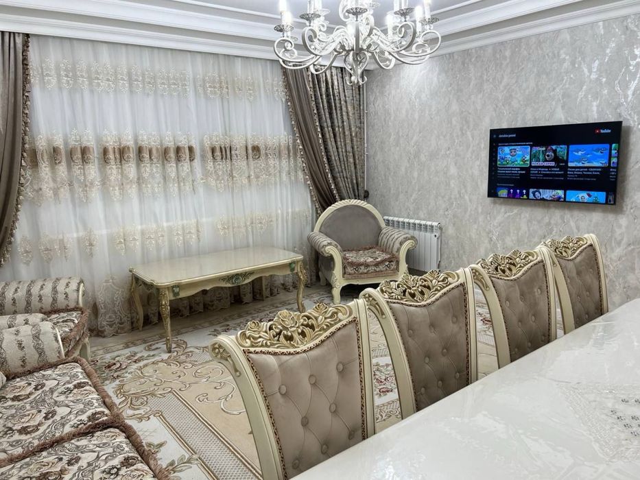 4 xonalik uy uzining mebel va texnikalari bilan sotiladi!