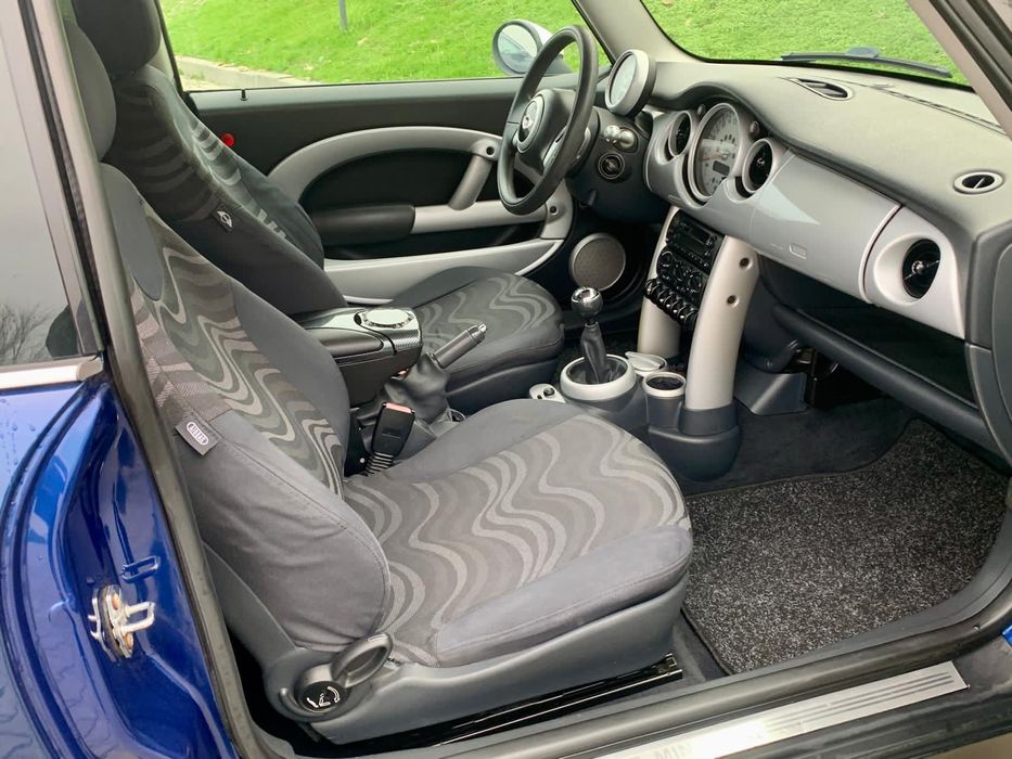 Mini Cooper 1.6 benzina/90 cp