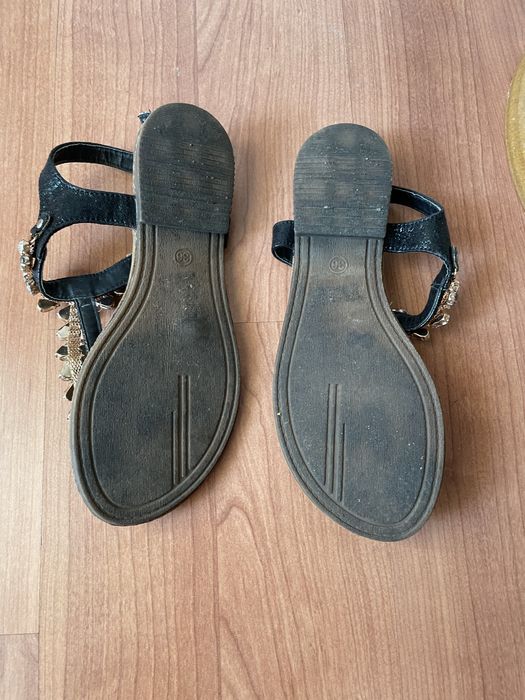 Sandale joase cu pietre