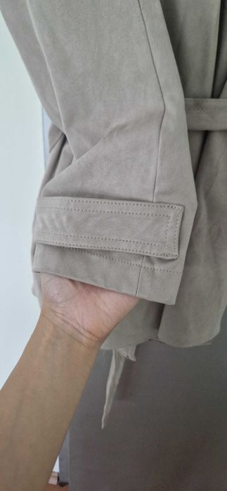 Дрехи XS на ZARA - тренчкот / шлифер, панталони, бюстие