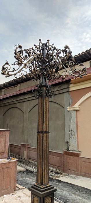 Изготовление Навесы перила двери ворота разной сложности и размеров.