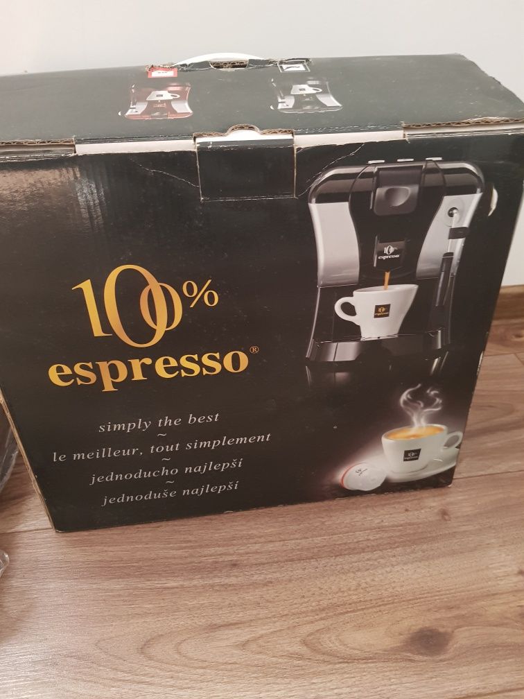 Maşina de cafea cu capsule