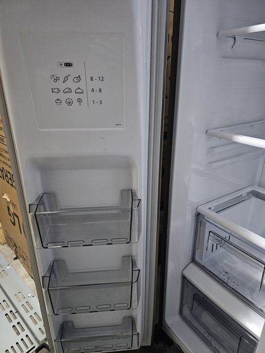 Side by side/двукрилен хладилник