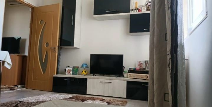 Vînd urgent apartament cu 2 camere
