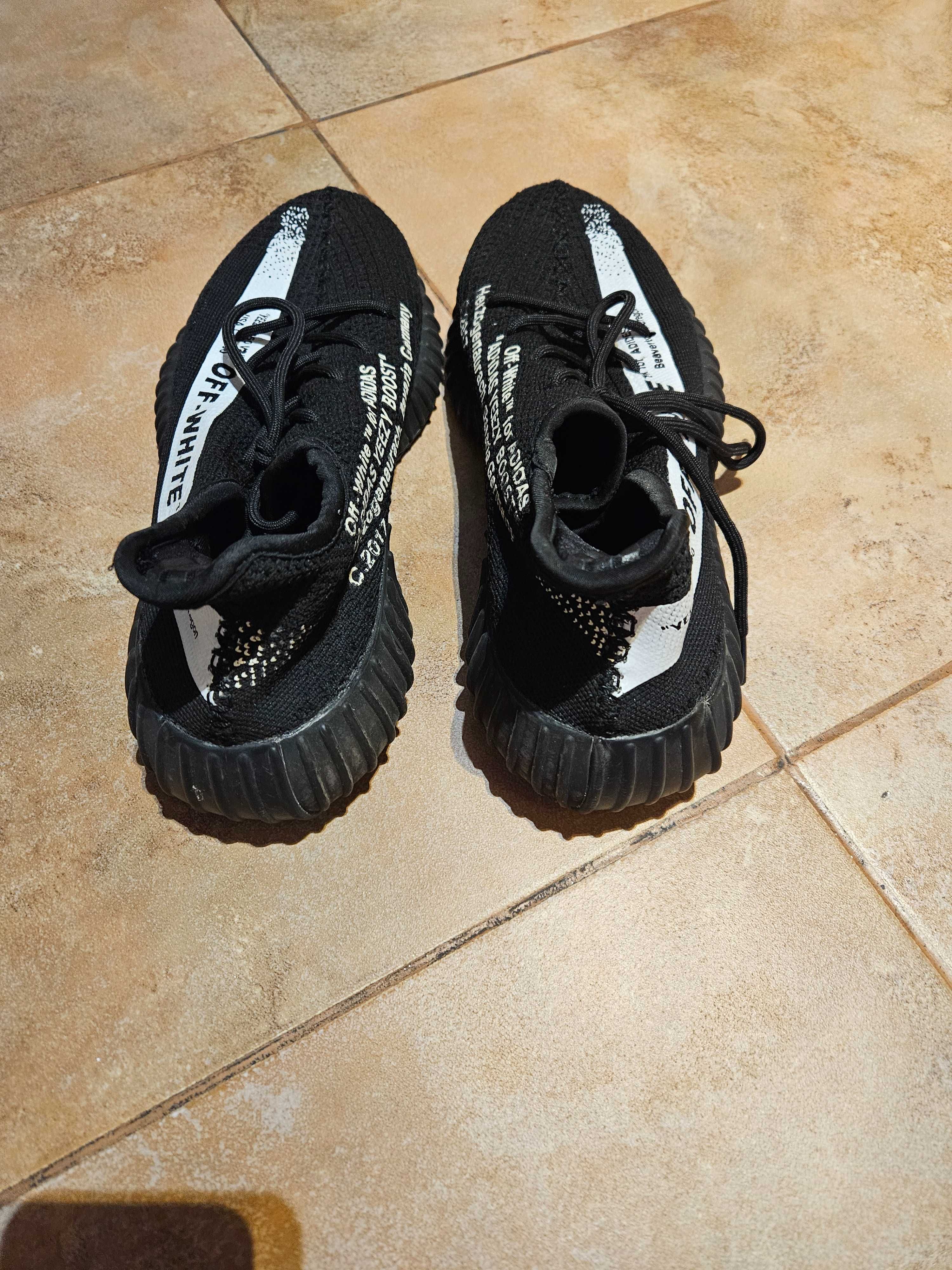 Мъжки маратонки Adidas Yeezy Boost, US10 (UK 9,5; FR 44)