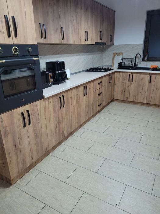 Închiriez cabană în stațiunea turistică Rausor Retezat