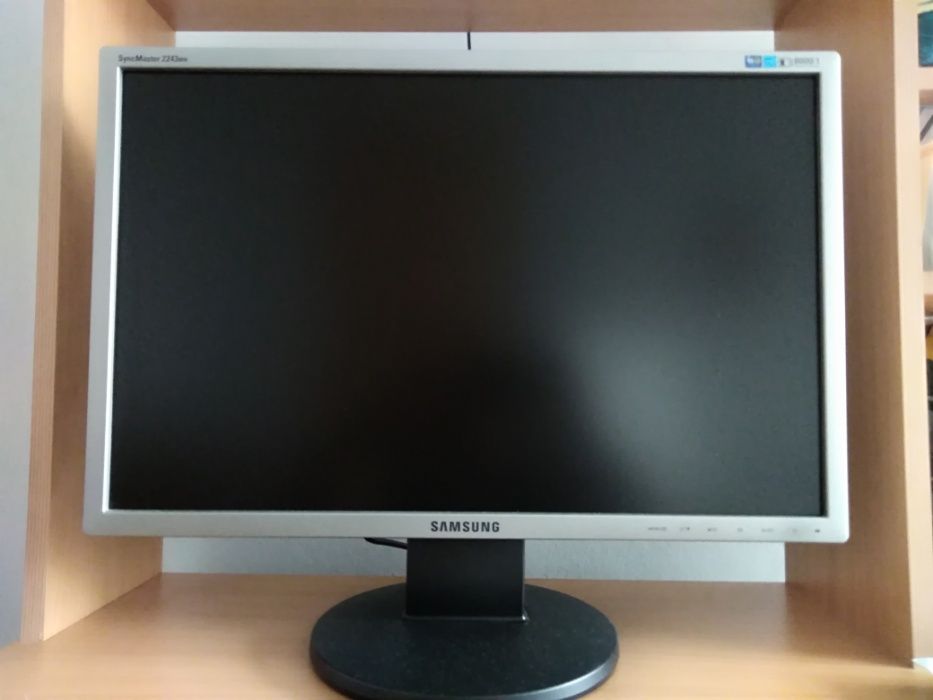 Vand monitor Samsung SyncMaster 2243NW!