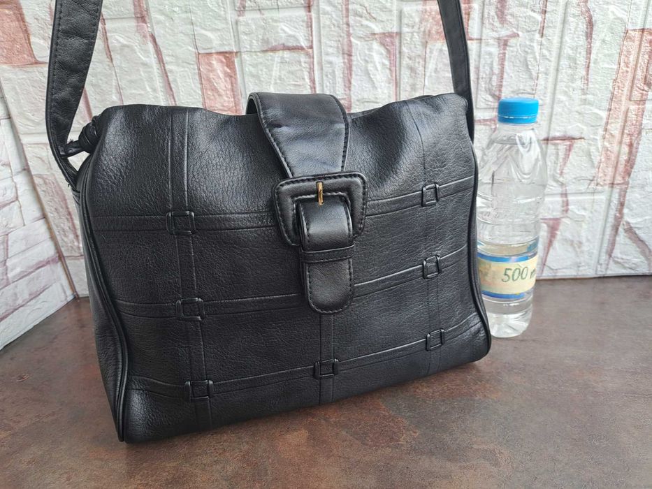 дамска чанта,черна малка кожена чантичка-естествена кожа