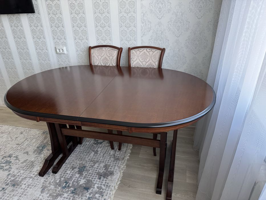 Продам стол со стульями