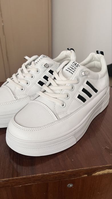 Новые кеды 36 размер