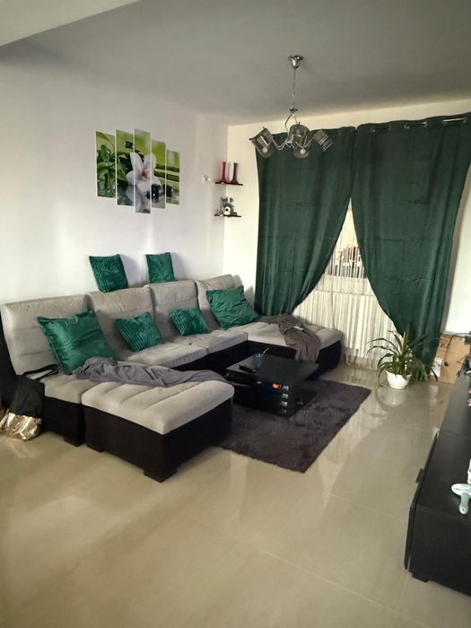 Vând canapea modulara model heaven