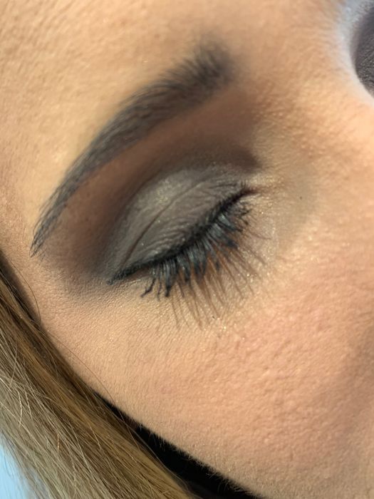 Manichiura femei/barbati /Machiaje