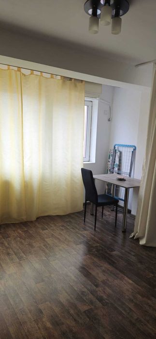 Garsoniera de inchiriat Kamsas Baba Novac