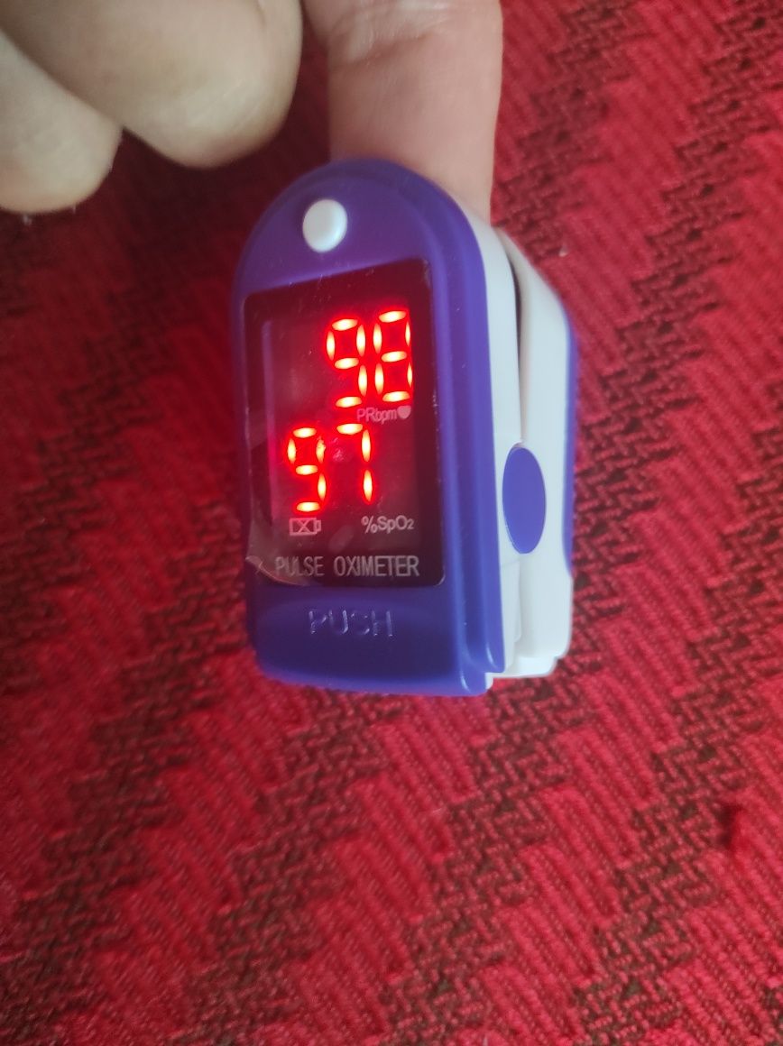 Pulse Oximeter pt masurarea saturatiei oxigenului si a pulsului direct