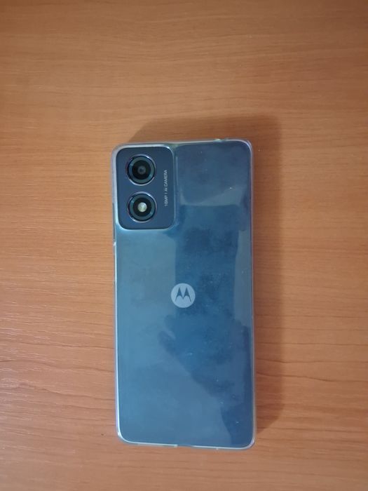 Vând Motorola G04