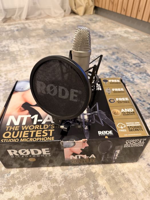Set microfon NT1-A Rode, Filtru Microfond, Stand, Cabluri Noi