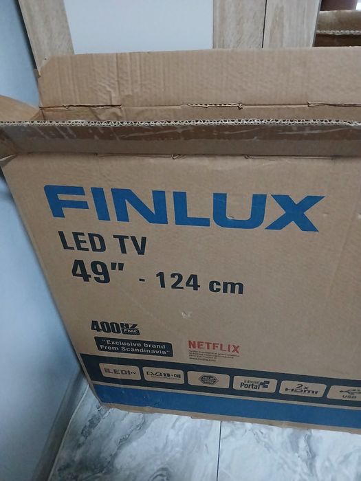 Vând TV smart marca Finlux de 49 inghi